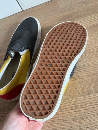 Zapatos de skate VANS clásicos sin cordones en costa, Reino Unido talla 7,5 gris, rojo, amarillo - Imagen 6 de 8
