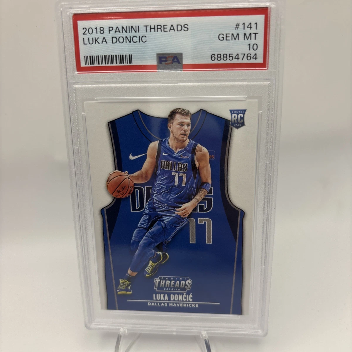 Luka Dončić 10 Graded Basketball Rookie Sports Trading Cards
