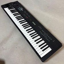 YAMAHA SY35 MUSIC SYNTHESIZER 61-Key DYNAMIC VECTOR SYNTHESIS 64 From Japan