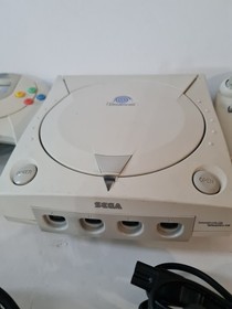 Dreamcast Console With 2 Controllers 
