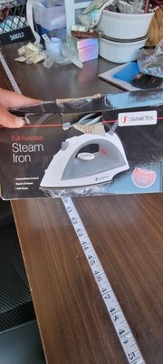 Smart small  Steam Iron St-1200 New Opened Box