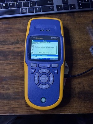 FLUKE NETWORKS AIRCHECK WIFI TESTER W/ ANTENNA & ACCESSORIES RARE