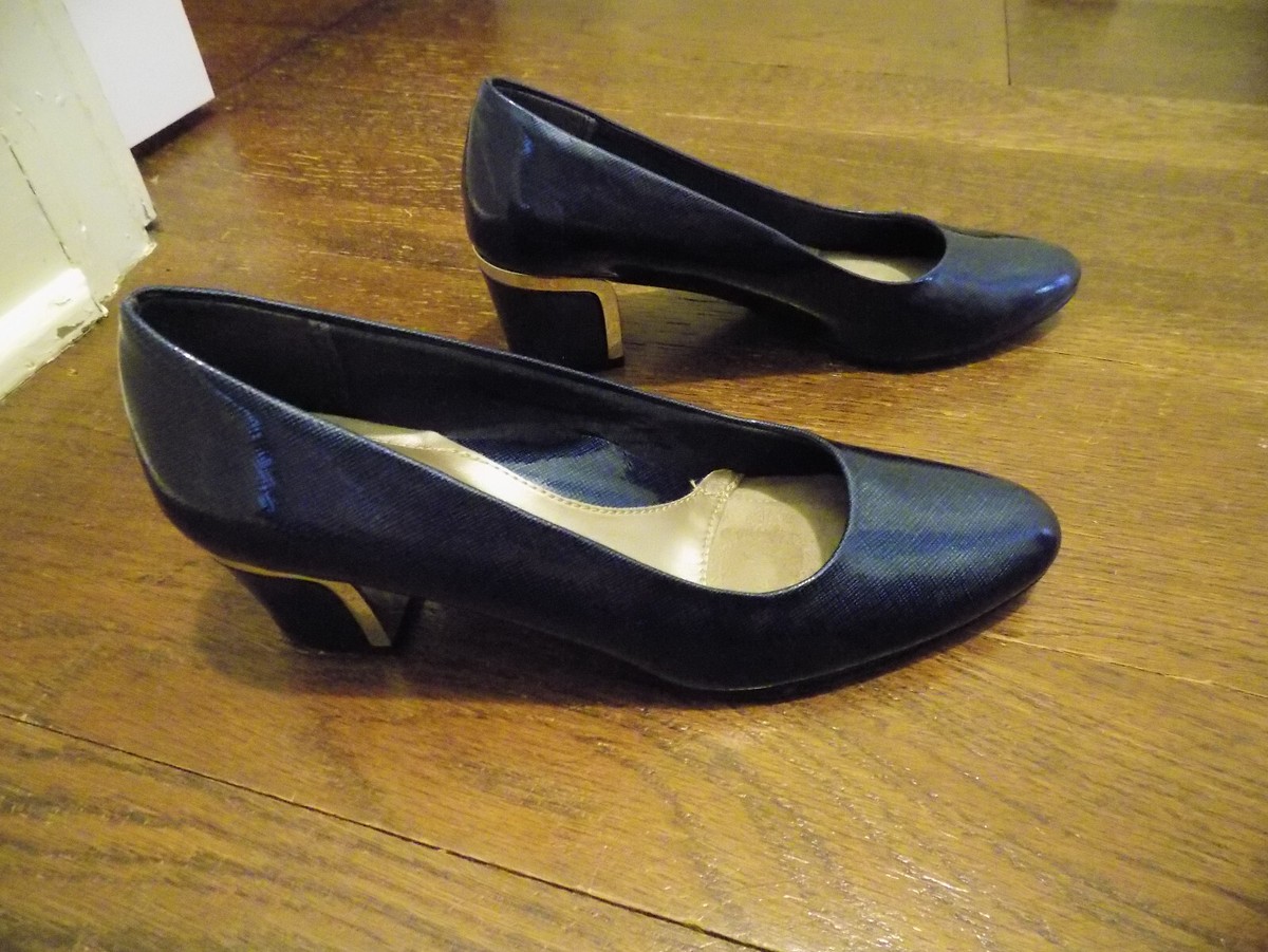 Hush Puppies Soft Style Blue Shiny Patent Pumps Silver Trim