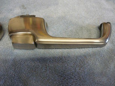 1967-72 GMC Chevrolet Left Truck Door Handle Original 3927897 for 