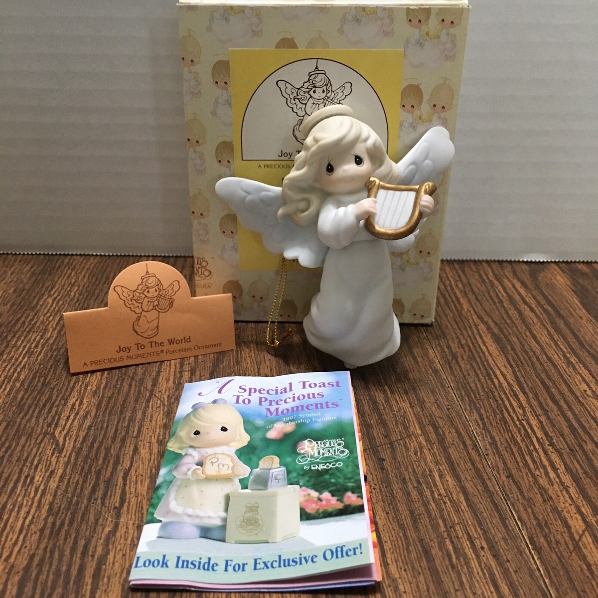 Precious Moments Angel Ornament Joy to the World -Playing Harp