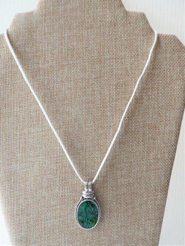 Vintage Abalone Shell Necklace by The Roman Jewelry Company Stamped RMN - Picture 2 of 10
