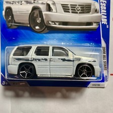 Hot Wheels Cadillac Escalade 2008 All Stars White Diamond Variation GM Luxury
