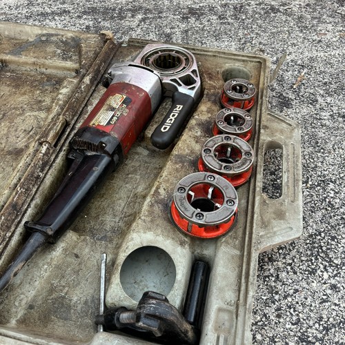 Ridgid 600 Handheld Electric Pipe Threader Threading Machine W Clamp, Dies, Case - Picture 4 of 22