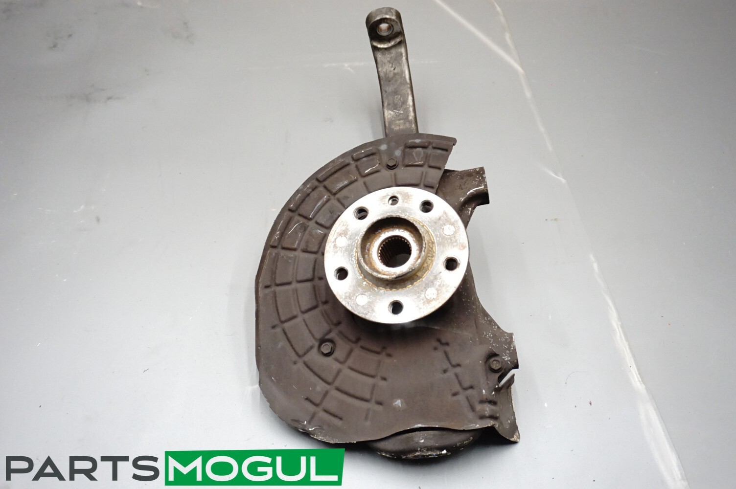 2014-2020 MASERATI QUATTROPORTE RIGHT PASSENGER FRONT SPINDLE KNUCKLE HUB OEM