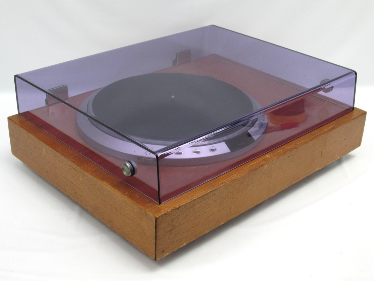 Victor TT-71 Direct Drive Turntable Quartz Lock Cabinet System