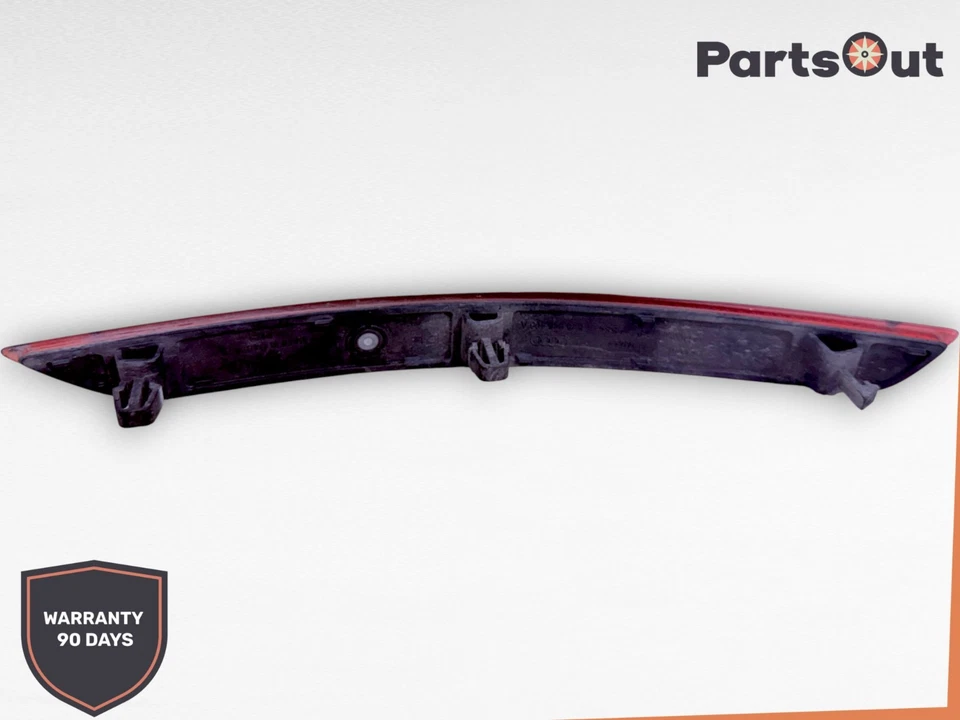 Audi A3 2015 parachoques trasero derecho reflector 8V5 945 106A OEM Foto 4 de 4