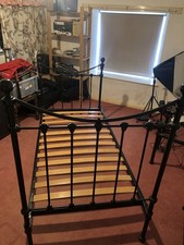 Beautiful Metal Framed Laura Ashley Single Bed With Or Without Mattress