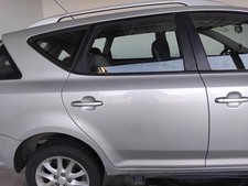 Kia Ceed Kombi ED SW Tür hinten rechts 9S Machine Silver BJ2007 Kia Ceed Kombi ED SW Tür hinten rechts 9S Machine Silver BJ2007