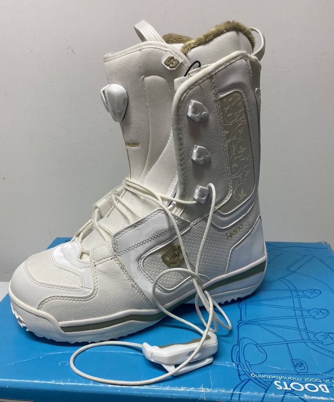 Stivali da snowboard HTF SALOMON Kiana bianchi da donna taglia 9 5 nuovi con scatola 2006 nuovi NOS