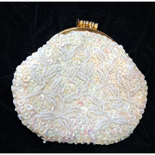 Vintage Ivory Beaded Sequin Change Purse Kiss Gold Frame Lock British Hong Kong