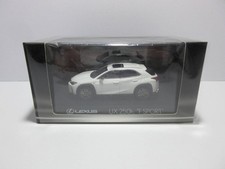 1/43  Lexus UX250h F Sports  White Pearl 335838