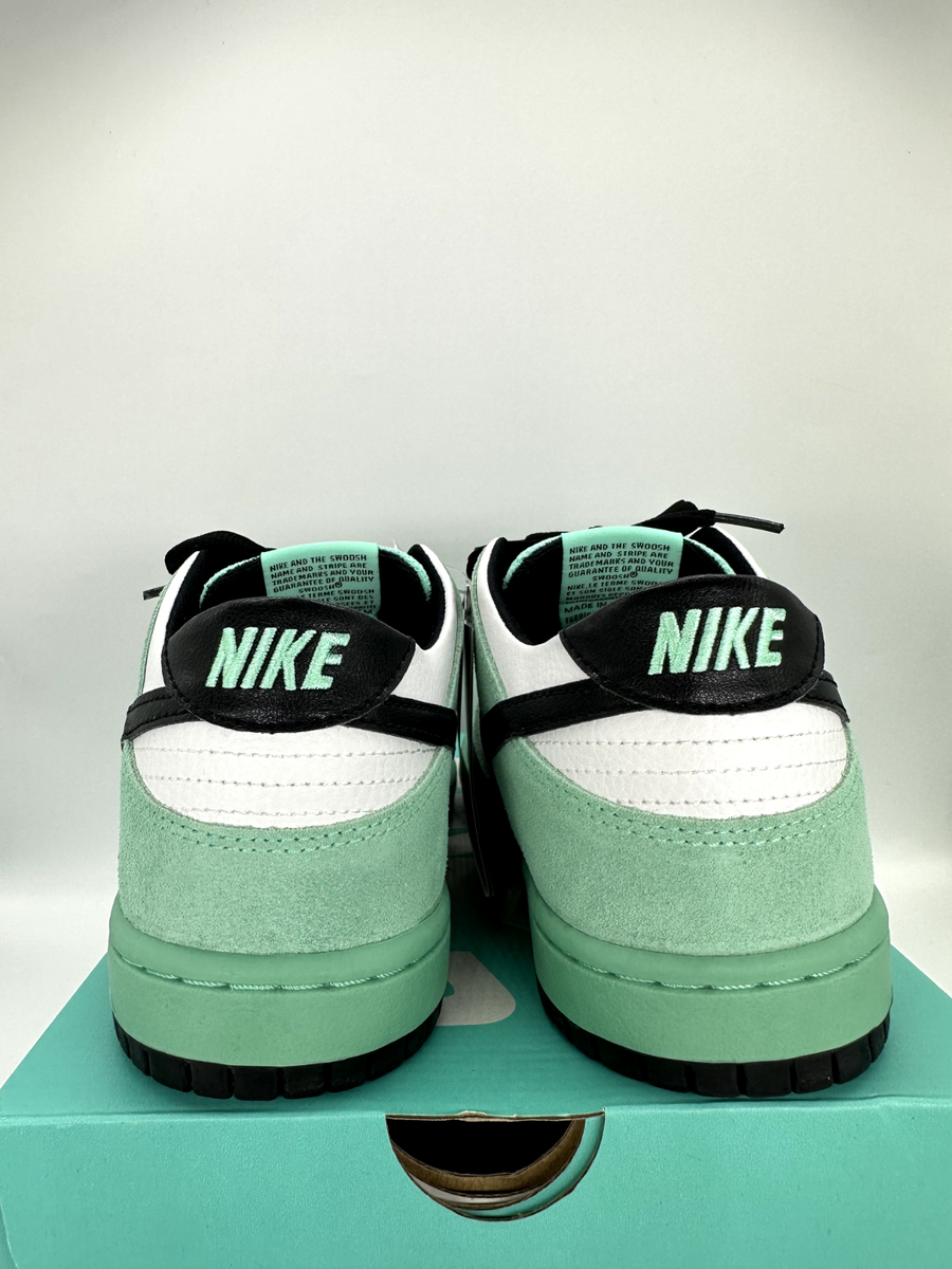 Nike SB Dunk Low Sea Crystal Ishod Wair 2016 Size 8 DS OG Nike SB Dunk Low Sea Crystal Ishod Wair 2016 Size 8 DS OG