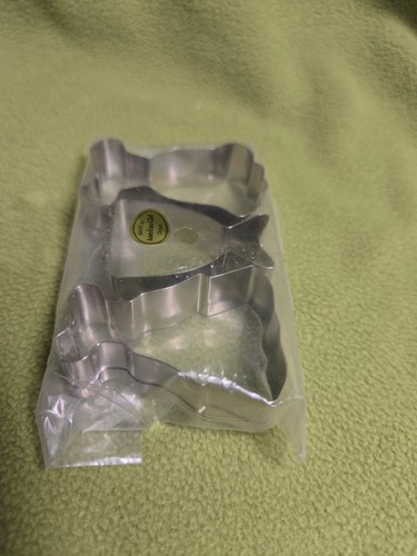 American Girl 2002 Weekend Baking Set Dress Cookie cutters only-2 sets NIP - Picture 4 of 7