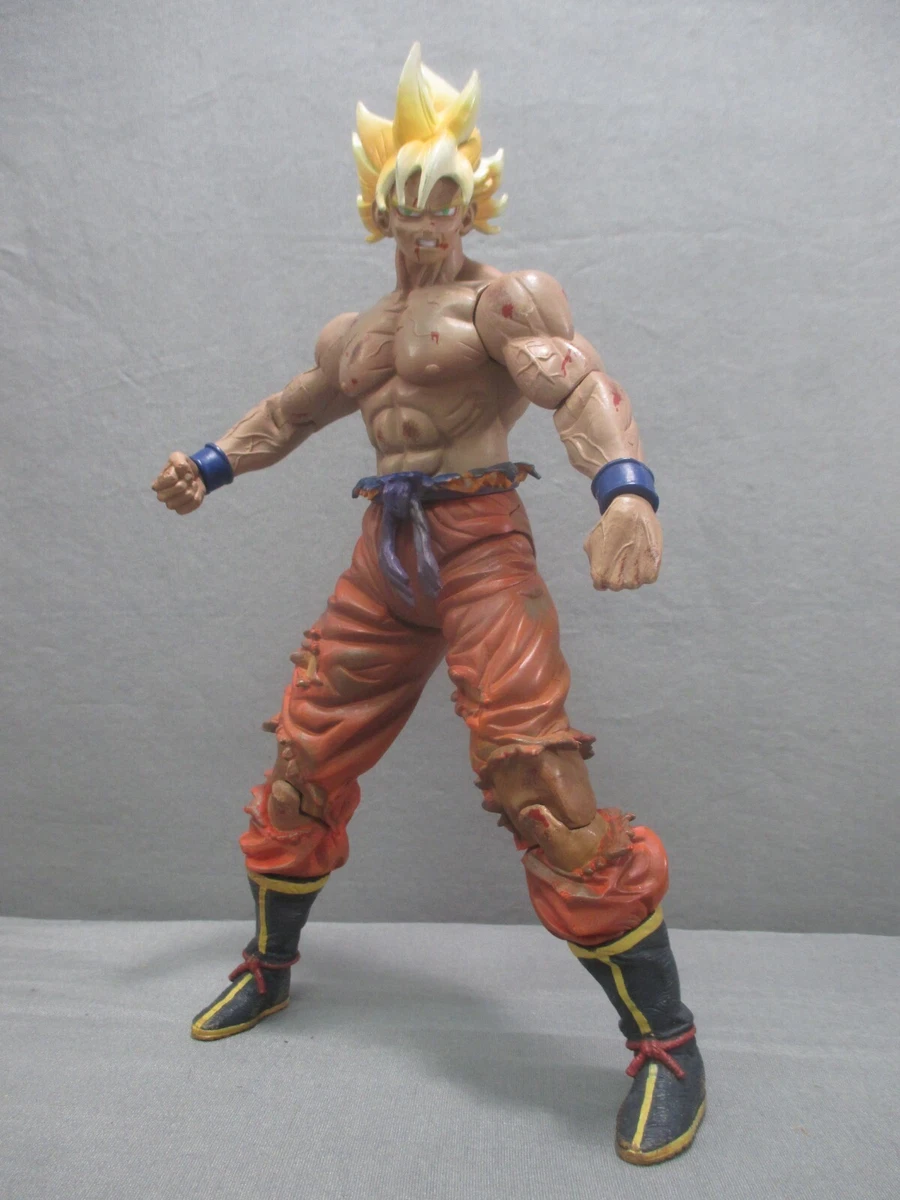 Dragon Ball Figurine Goku Battle Damaged