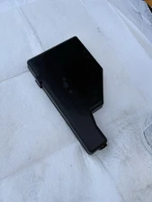 2004-2009 Toyota Prius OEM Engine Bay Big Fusebox Fuse Relay Box Panel Cover T17