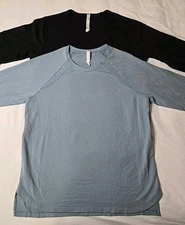 2 Manduka Women's Long-sleeved Yoga Shirt Solid Black & Lt Blue Size Large 