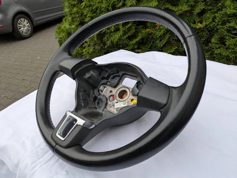 VW Golf VI 6 5K Lederlenkrad 3-Speichen Lenkrad 5K0419091J Original - Bild 3 von 4