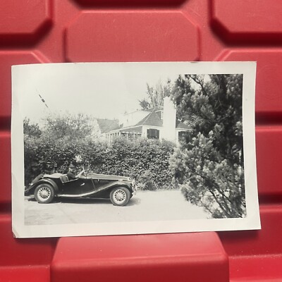 Man Driving A Jaguar MG TF Mansion Behind Fence Photograph 5 x 3.5 Vintage 1950s