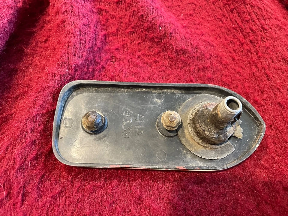 MGB - MG Midget • Conjunto de luz lateral Foto 2 de 4