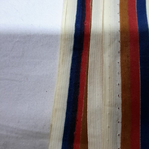 Vintage Retro SILK BLEND Fabric. SIZE IS IN PHOTOS (COMBINE POST AVAILABLE) - Picture 4 of 6