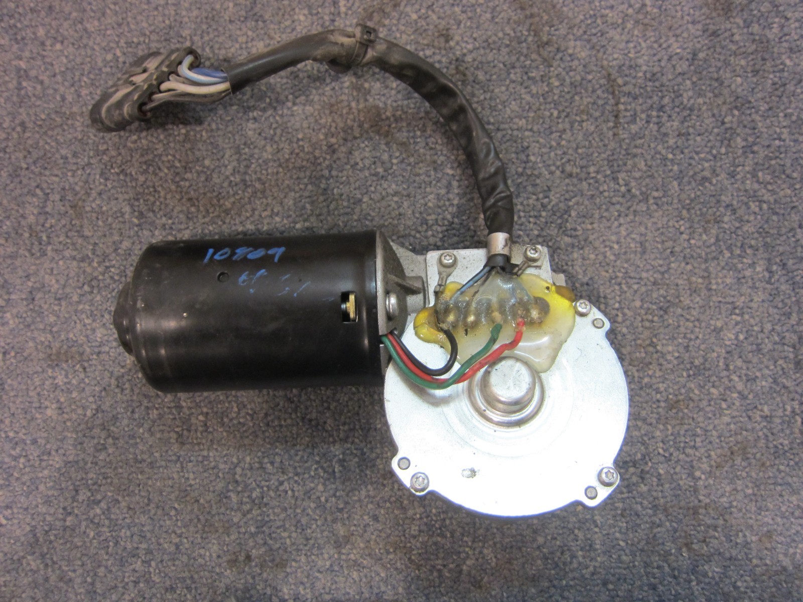 Lamborghini Gallardo Windshield Wiper Motor part# 401955023