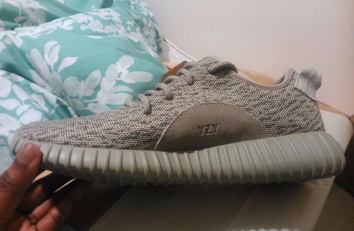 Authentic Adidas Yeezy Boost 350 Moonrock UK Size 8 EU Size 42 US Size 8.5 - Picture 2 of 12