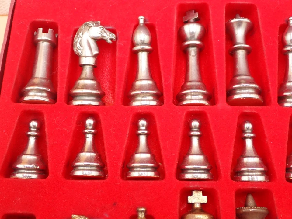 Staunton ? Metal Chess 32 Piece 2.8" tall 1" base - King (Vintage) - Image 2 of 4