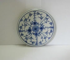 Vintage Blue Fluted Strawflower 6 ½” Tea Tile Trivet Hot Plate Porcelain Demark?