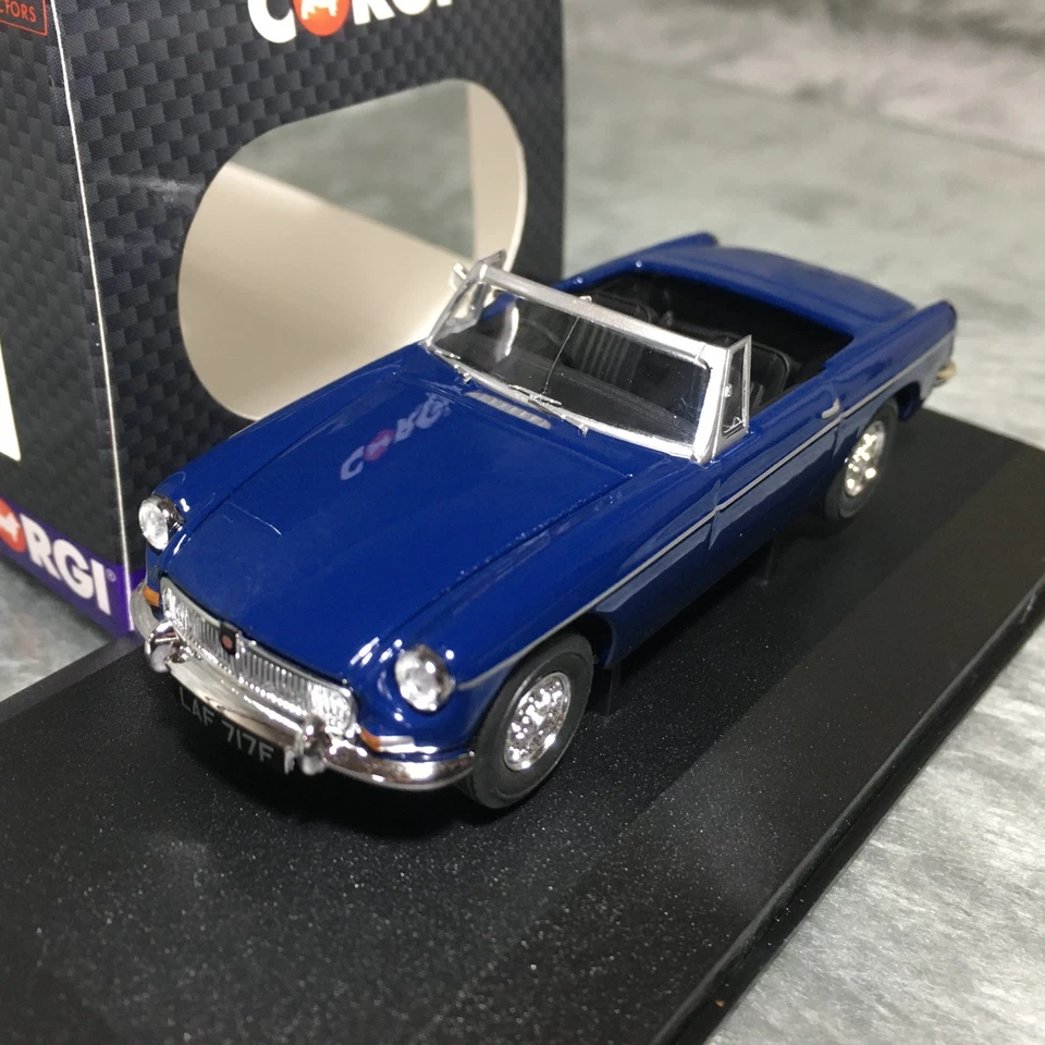 Corgi Vanguards 1 43 MGB Mk1 Roadster Mineral Blue VA10713