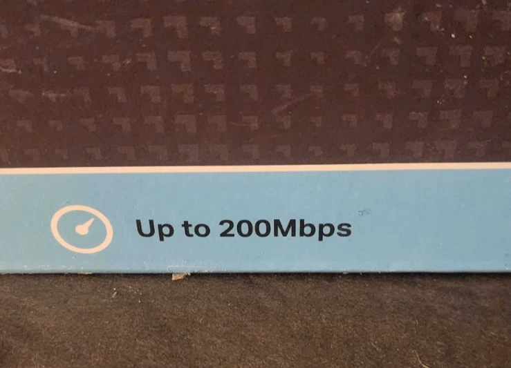 TP-Link 16-port 10/100 MBPS Desktop / Rack-mount Switch - Image 3 of 4