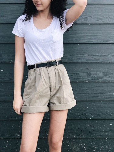 Lands End High Waist Pleat Front Baggy Shorts sz 10 Beige - Bild 2 von 11
