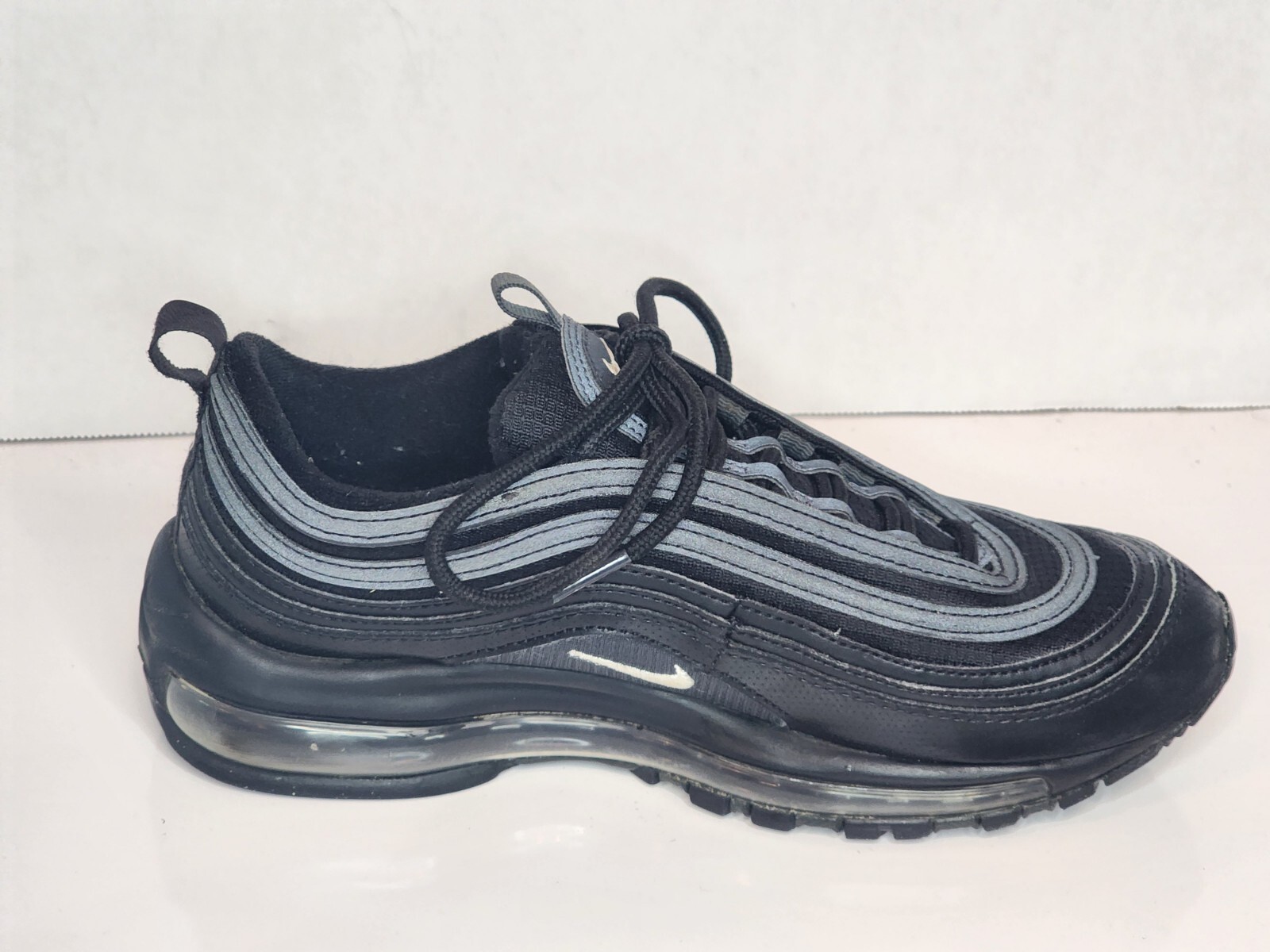 Nike Air Max 97 Triple Black Athletic Shoe 921522-011 Size 6Y  