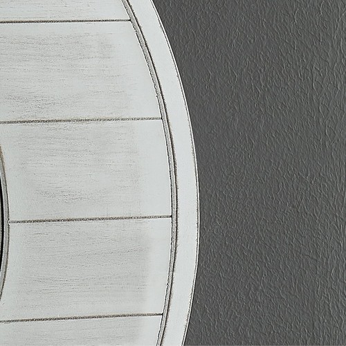 Chic 27-Inch Aged White Round Wall Mirror - Perfect for Rustic Spaces - Picture 5 of 8
