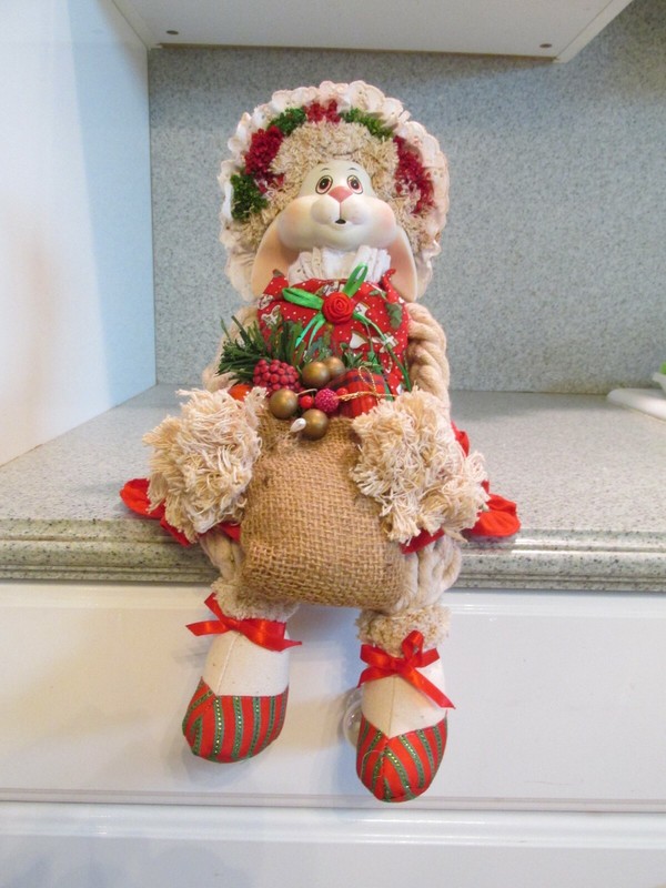 House Of Lloyd Flossie 1993 Christmas Bunny Rabbit porcelain rope decoration red