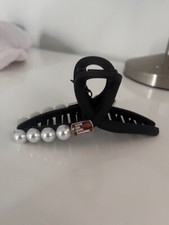 Oversized Hair Claw Clip w/Fashion Pearl Accents NEW WITH TAGS