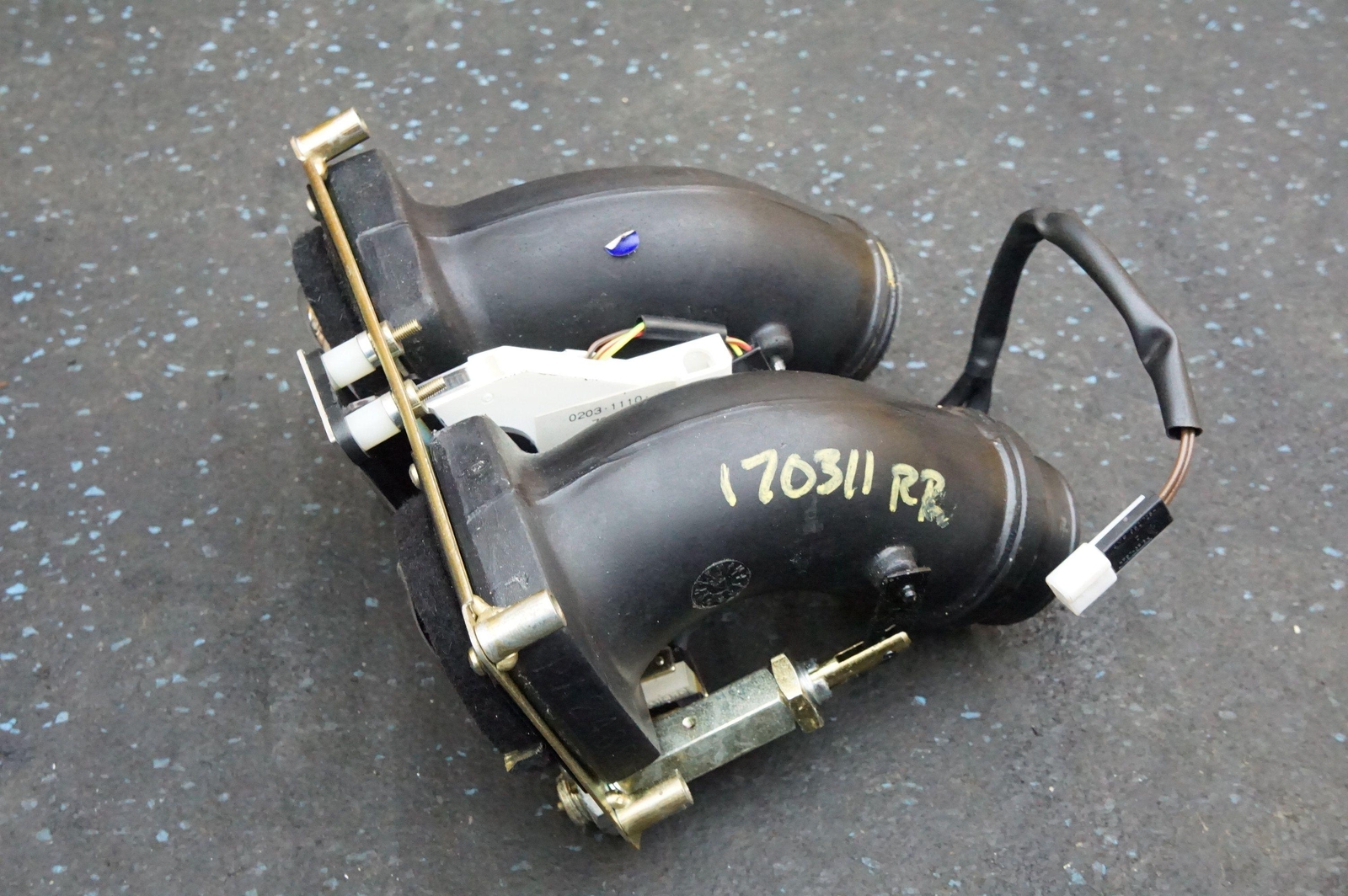Console Rear Air Vent Outlet PA23843PB PA24684PA OEM Bentley Arnage R T RL GL 04
