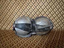 Ancienne doublette boules de pétanque étui muselière vintage
