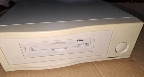 Magneto optical drive Fujitsu 2.3Gb SCSI in box