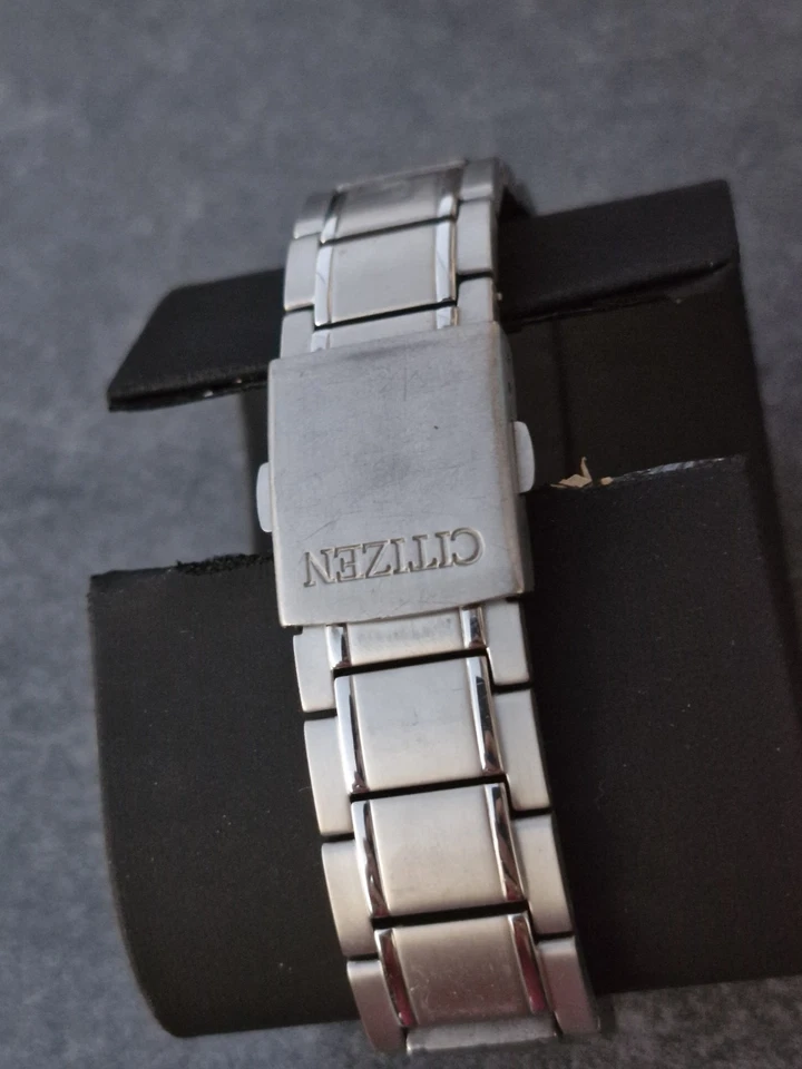 Citizen Eco-Drive Radio Controlled Titan Cb0260-81L Top Zustand - Bild 4 von 4