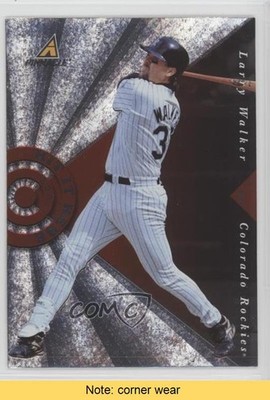 1998 Pinnacle Hit it Here 12871/20000 Larry Walker #1 HOF READ fm0