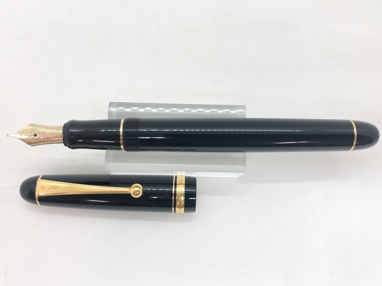 PILOT Japan PILOT Custom 74 Fountain Pen, Black, 14K