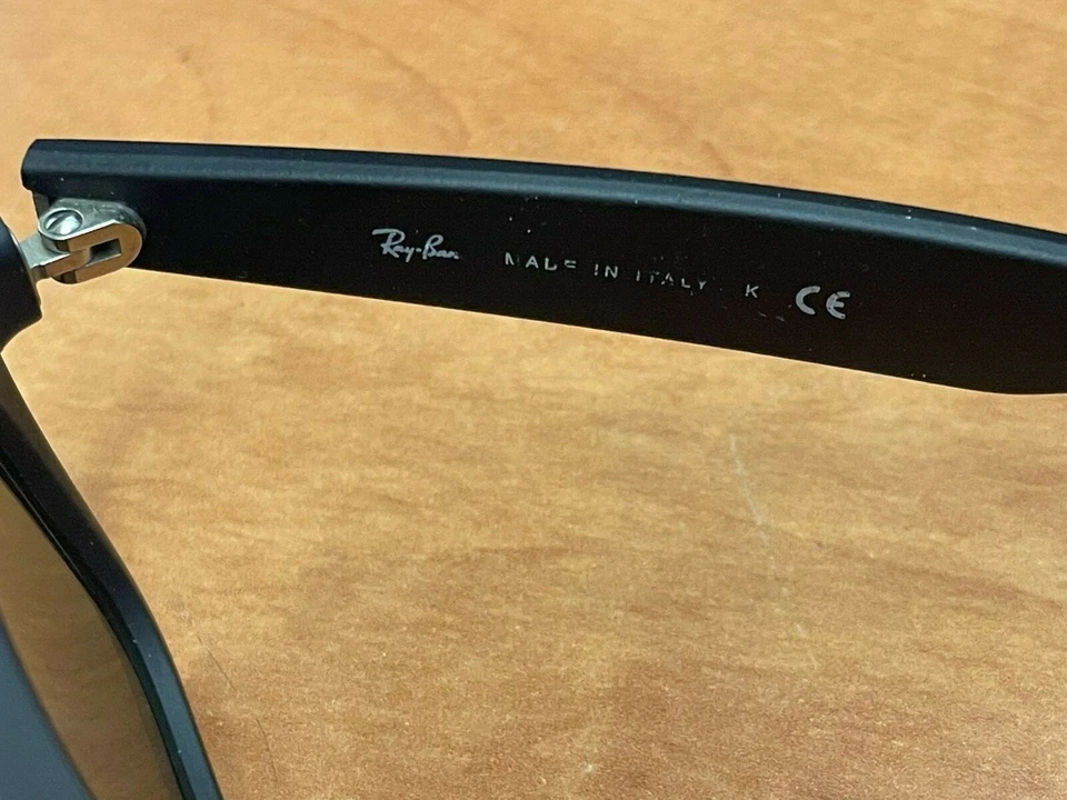 Ray-Ban Folding Wayfarer RB4105, photo 2 sur 5