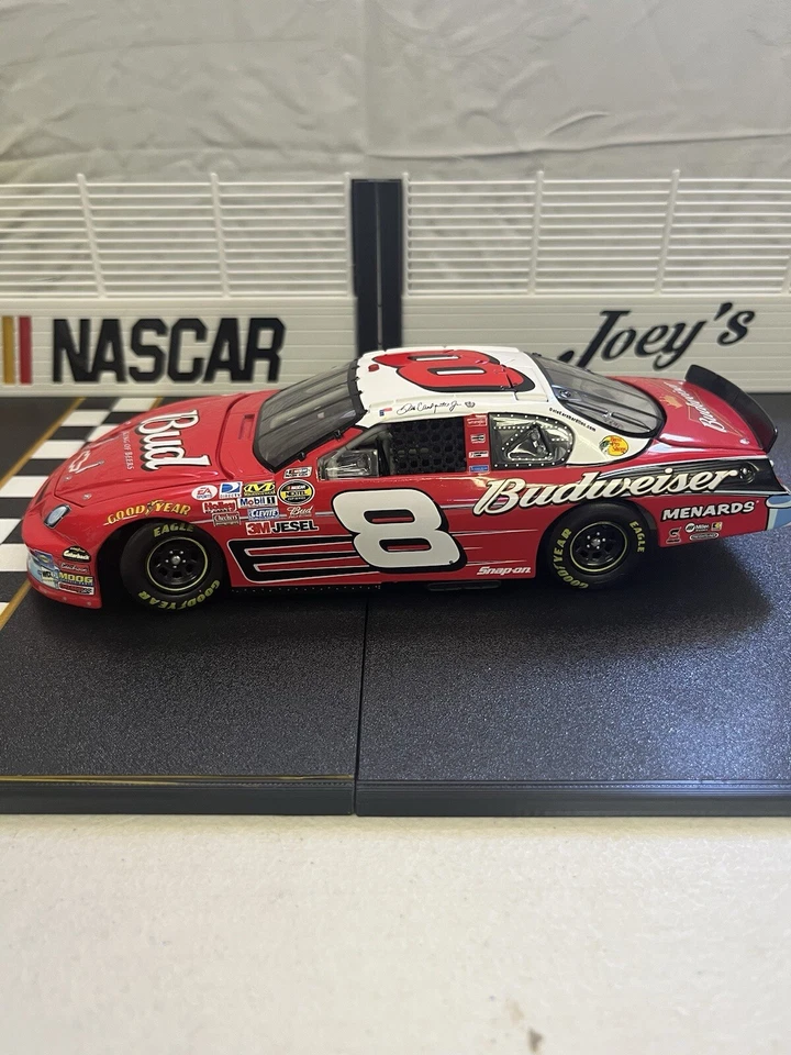 Chevy Monte Carlo 2007 50 aniversario Budweiser '57 Budweiser #8 Dale Earnhardt Jr #8 como nuevo Foto 3 de 4
