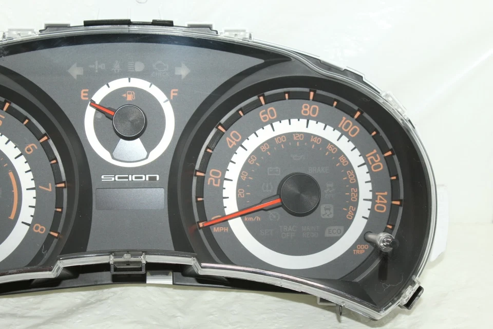 Cuadro de instrumentos velocímetro medidores de panel de instrumentos 2014-2016 Scion TC 56.146 millas Foto 3 de 4