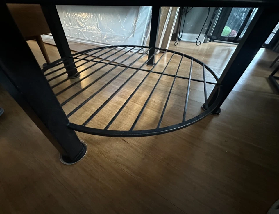 Bernhardt Tempo Round Cocktail Table, Macys Furniture, Used, Weight 107 Lbs - Image 2 of 4